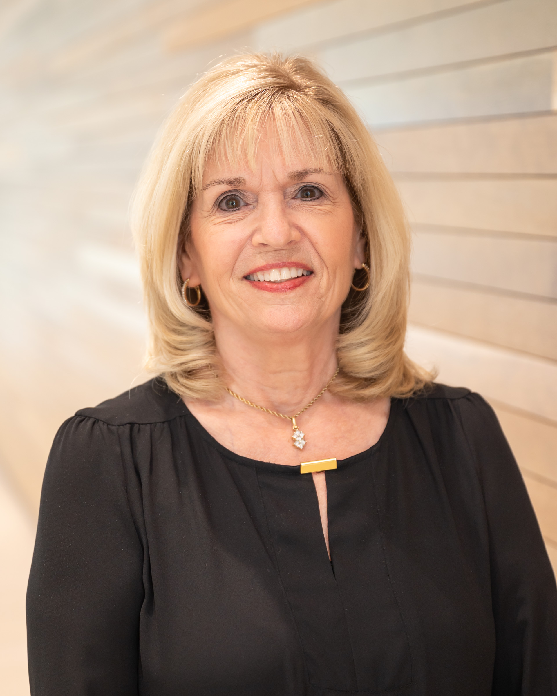 Shirley Garren